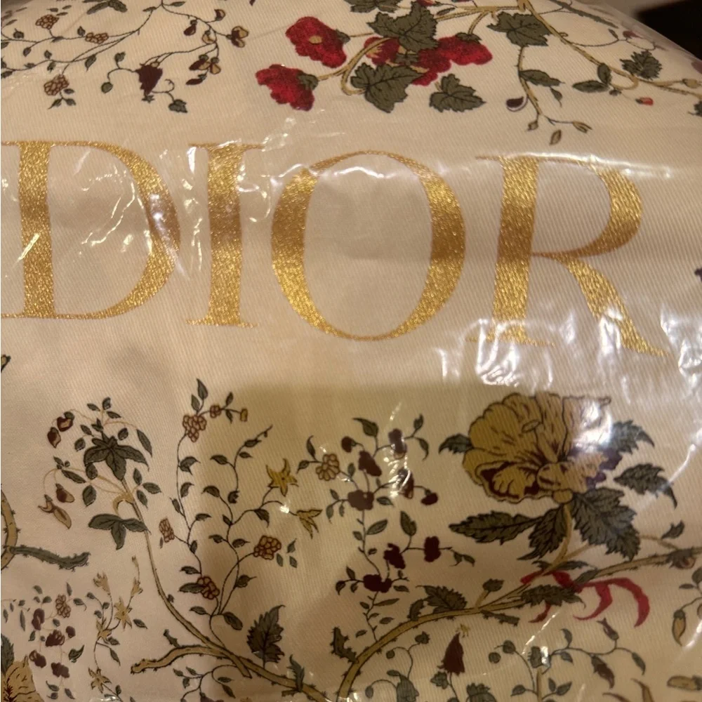DIOR BEAUTY TOTE, new in plastic - Picture 3 of 3